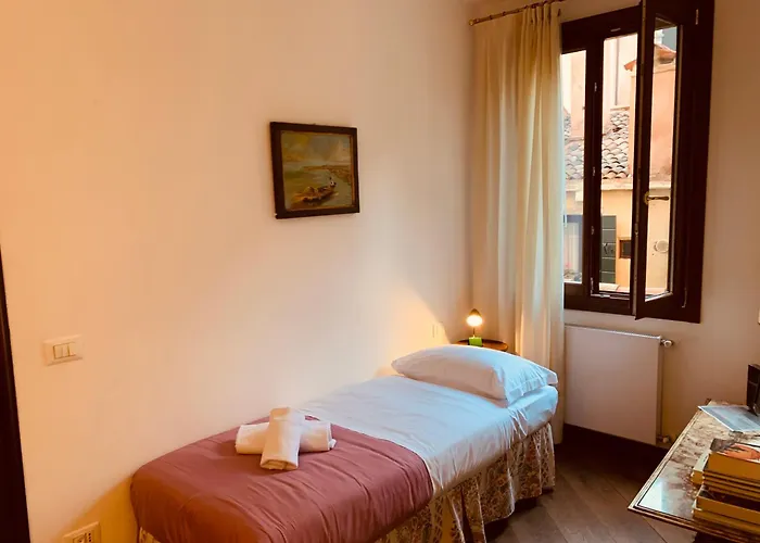 Grimaldi Apartments Cannaregio